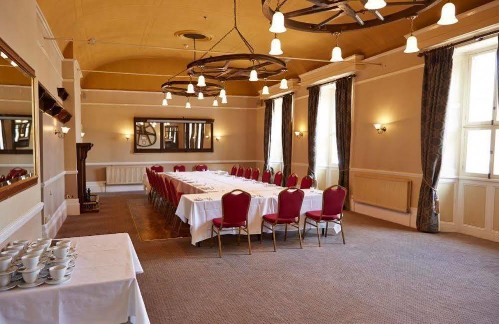 Saracens Head Hotel By Greene King Inns โทสเตอร์ ภายนอก รูปภาพ